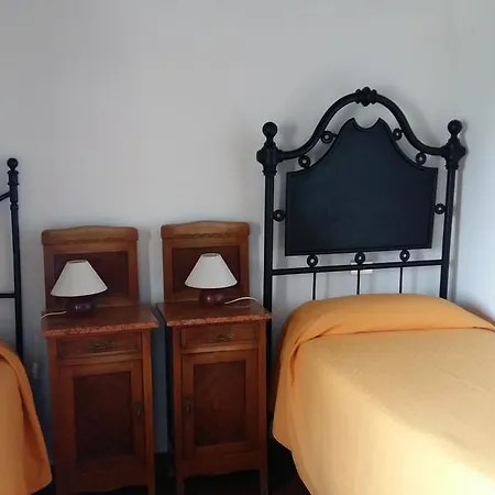 Serre Di Parrano Kır Evi *